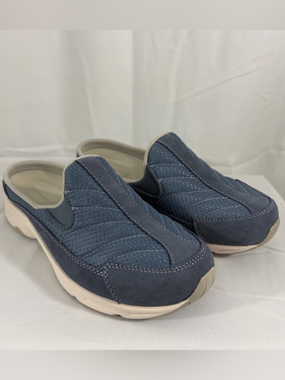 NWT Easy Spirit Size 8.5 Wide Slip-On Comfort Mules in Navy/Tan